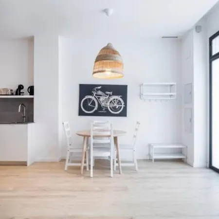 North Station Centro Ciudad 2hab Wifi Valensiya